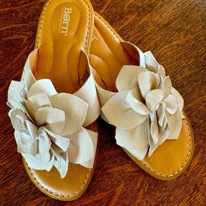 Born leather sandals, size 7